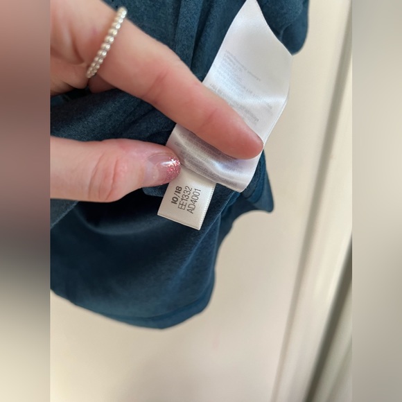 Adidas Cropped T-Shirt, Size XS - Picture 6 of 7